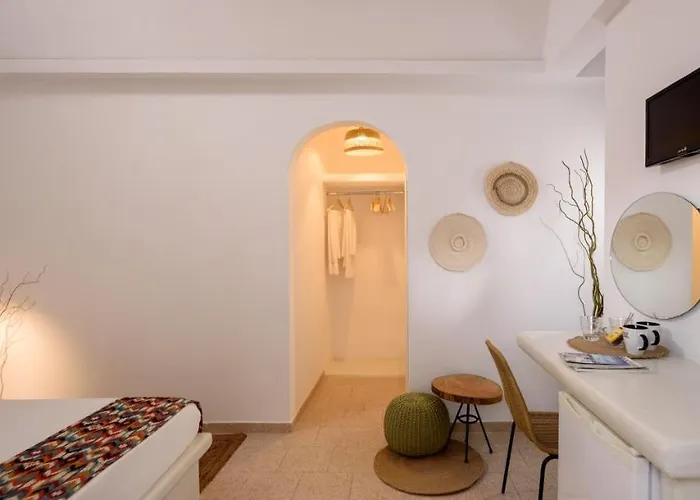 Πανσιόν Cal Day Santorini 4*