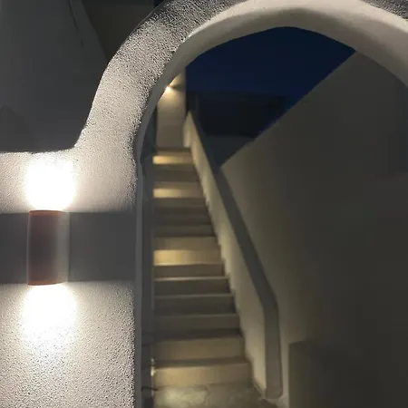 Cal Day Santorini بيت ضيافة بيريسا