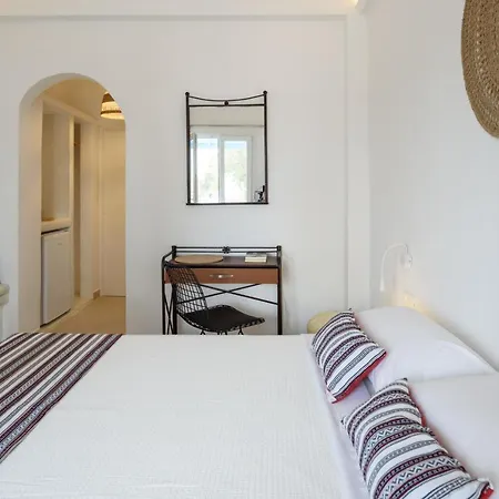 Cal Day Santorini 招待所 佩里萨