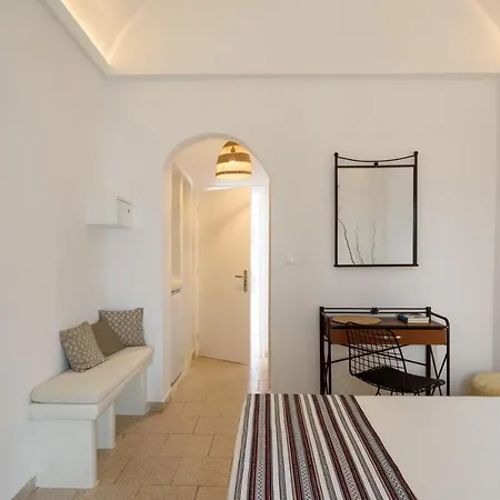 Cal Day Santorini بيريسا