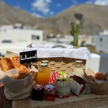 Cal Day Santorini بيت ضيافة