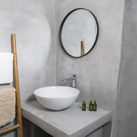 Konukevi Cal Day Santorini